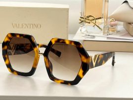 Picture of Valentino Sunglasses _SKUfw52329398fw